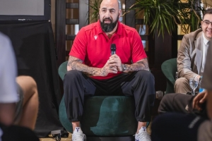前老鹰球员安蒂奇：詹姆斯毁了NBA 他和乔丹科比根本没法比